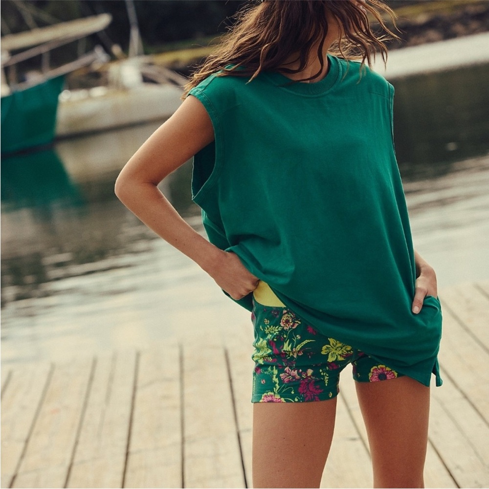 Free people micro set Kelly green TOP ONLY